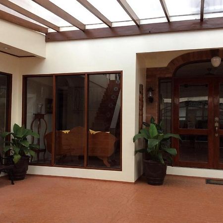 Casa Roces Panzió Legazpi Kültér fotó