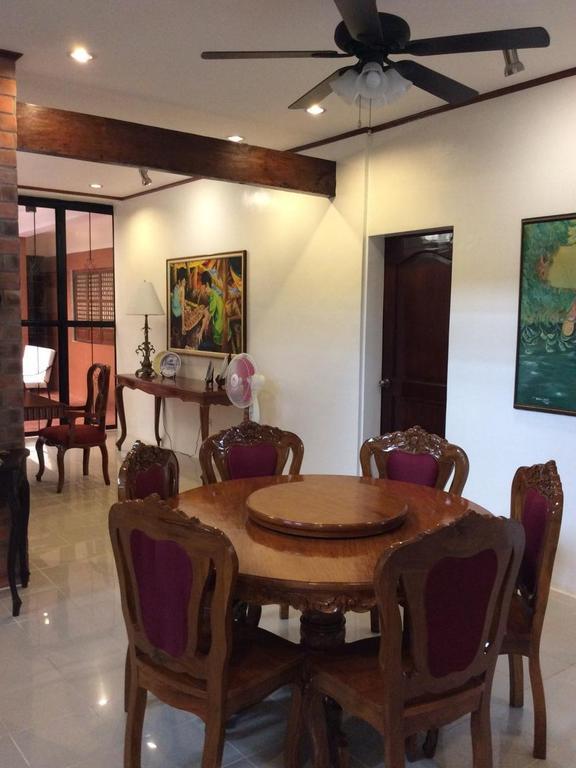 Casa Roces Panzió Legazpi Kültér fotó